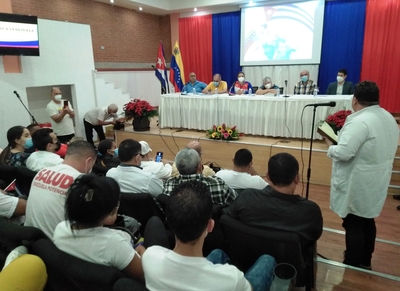 Como parte de la visita que realiza a Venezuela, la líder juvenil compartió criterios y escuchó anécdotas de noveles internacionalistas antillanos que laboran en los estados de Miranda, La Guaira y Distrito Capital.